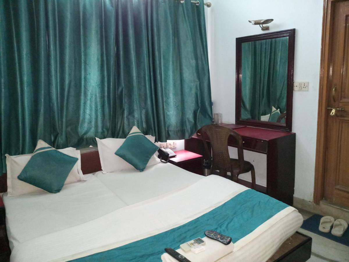 Mrignayani Hotel กวาลิออร์ ภายนอก รูปภาพ