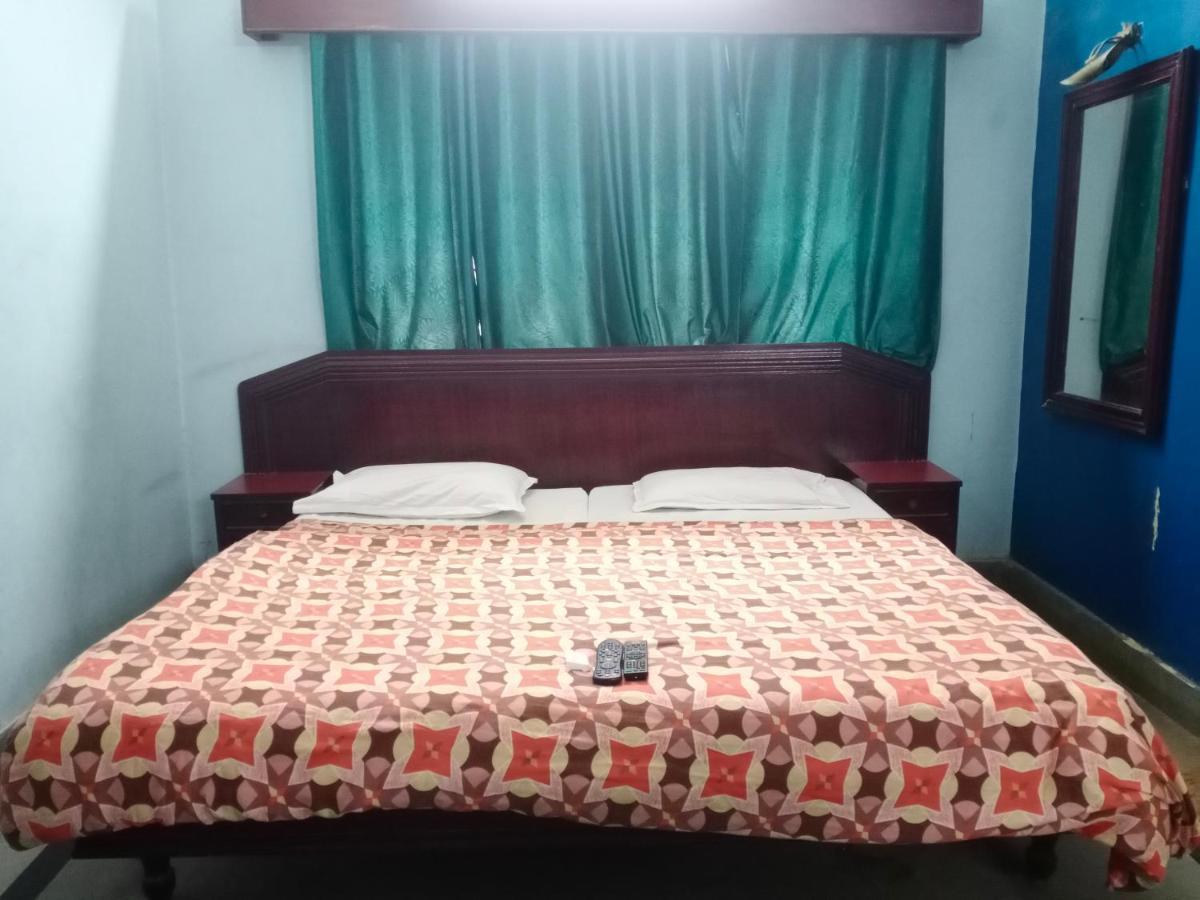 Mrignayani Hotel กวาลิออร์ ภายนอก รูปภาพ